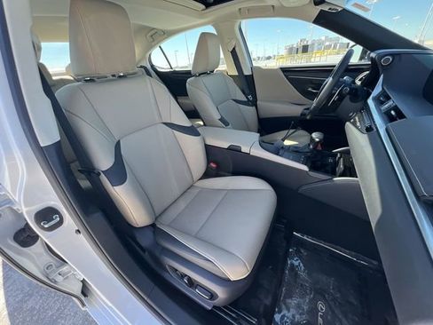 Used 2020 Lexus ES 350 w/ Premium Package image 25