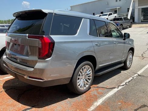 Used 2025 GMC Yukon Elevation w/ LPO, Floor Liner Package AWD/4WD image 5