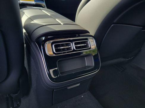 Certified 2026 Mercedes-Benz S 580 4MATIC Sedan image 8
