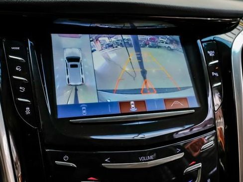 Used 2020 Cadillac Escalade 2WD image 23