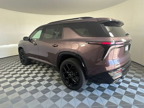 Used 2024 Chevrolet Traverse RS AWD/4WD image 37