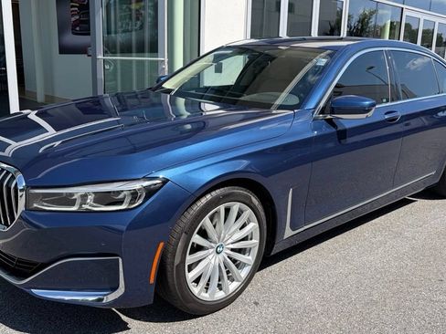 Used 2022 BMW 740i xDrive w/ Premium Package AWD/4WD image 1