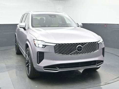 New 2026 Volvo XC90 B6 Ultra w/ Lounge Package image 2