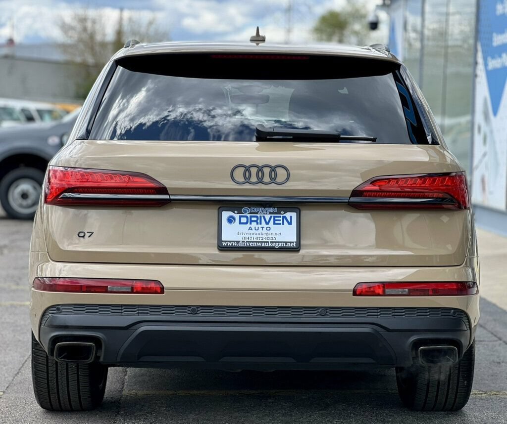 Used 2025 Audi Q7 3.0T Premium Plus w/ Premium Plus Package AWD/4WD image 4