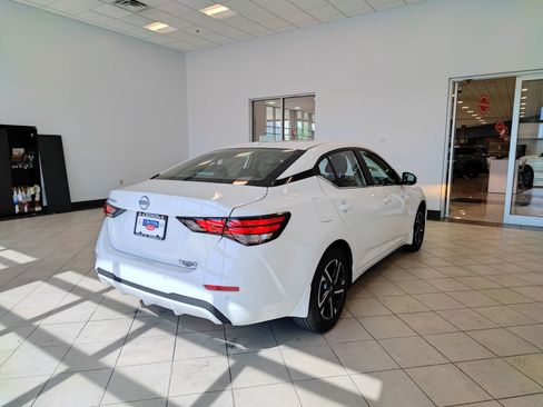 New 2025 Nissan Sentra SV w/ All-Weather Package image 3