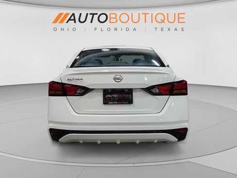 Used 2024 Nissan Altima 2.5 S FWD image 4