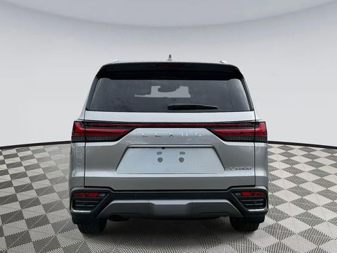 New 2025 Lexus LX 600 4WD w/ Luxury Package image 3