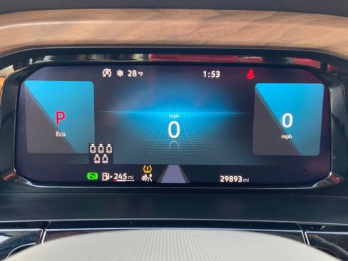 Used 2024 Volkswagen Atlas SE image 15