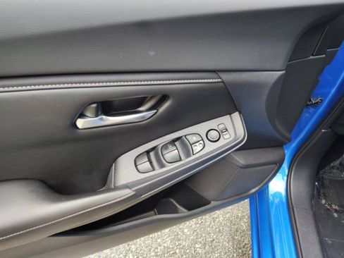 Used 2020 Nissan Sentra SV image 19