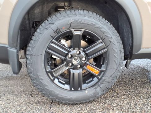 New 2026 Nissan Rogue SV w/ Rock Creek Premium Package AWD/4WD image 6