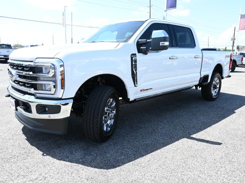 New 2026 Ford F250 King Ranch w/ Chrome Package AWD/4WD image 8