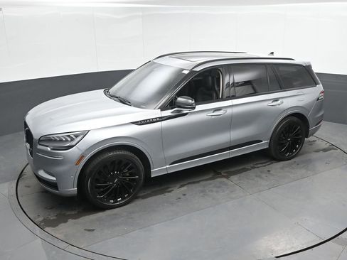 Used 2023 Lincoln Aviator Reserve w/ Equipment Group 201A AWD/4WD image 44