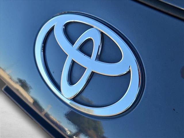 Used 2025 Toyota Prius LE AWD/4WD image 30