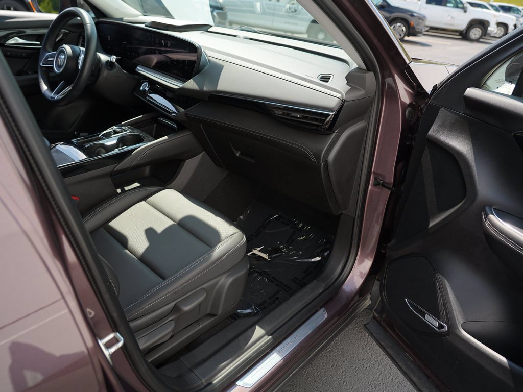 Certified 2024 Buick Envision Preferred AWD/4WD image 30