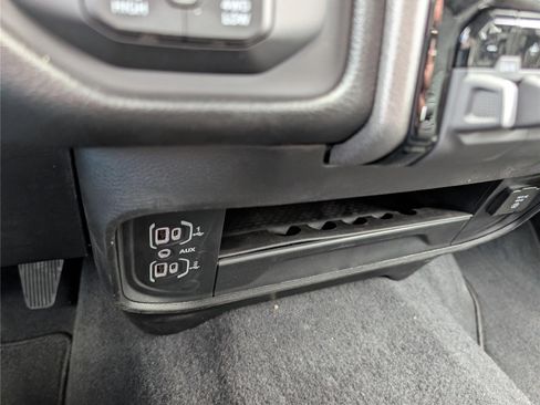 New 2026 RAM 2500 Tradesman AWD/4WD image 21