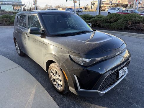 Used 2024 Kia Soul LX w/ Option Group 015 image 4