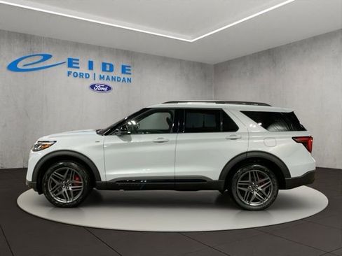 New 2026 Ford Explorer ST-Line w/ ST-Line Street Pack AWD/4WD image 2