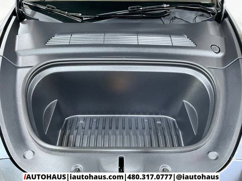 Used 2025 Tesla Model Y Long Range RWD image 10