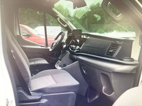 Used 2024 Ford Transit 350 XLT RWD image 3
