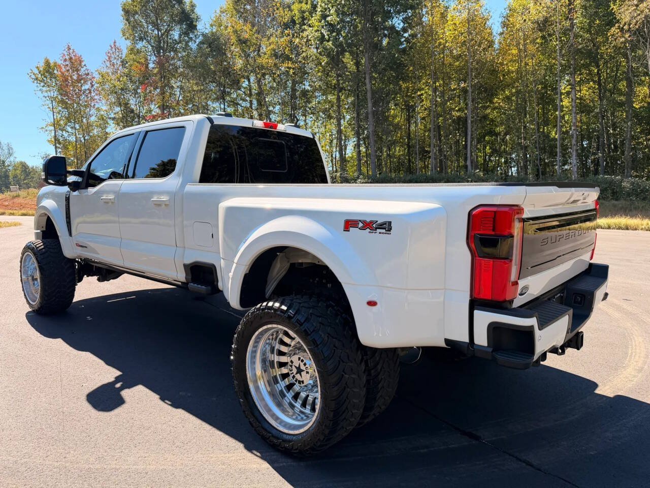 Used 2026 Ford F450 Platinum w/ FX4 Off-Road Package AWD/4WD image 5