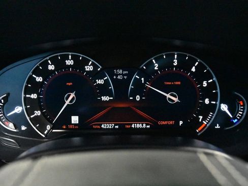 Used 2019 BMW 530i w/ Convenience Package image 23