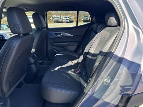 New 2026 Chevrolet Equinox EV LT image 24