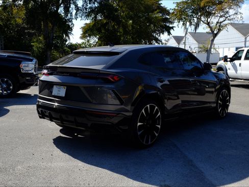 Used 2021 Lamborghini Urus AWD/4WD image 7