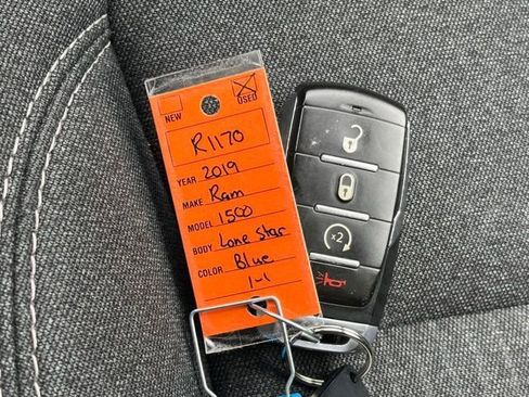 Used 2019 RAM 1500 Big Horn AWD/4WD image 32