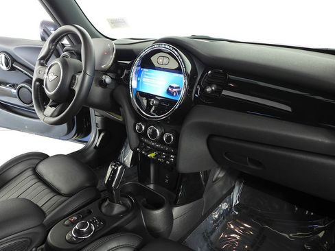 Used 2022 MINI Cooper SE image 13