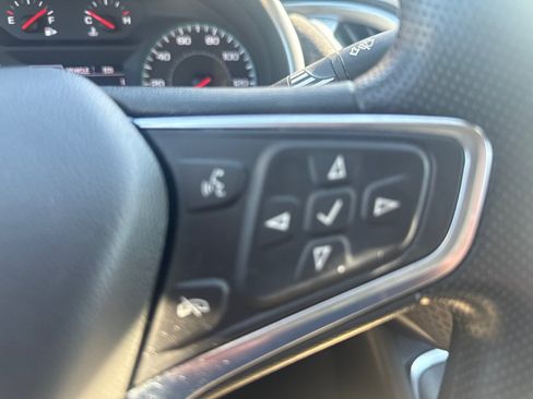 Used 2025 Chevrolet Malibu LT FWD image 23