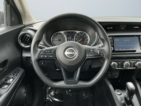 Used 2024 Nissan Kicks S FWD image 13