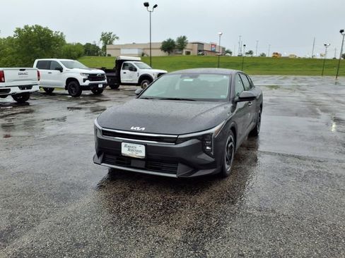 Used 2025 Kia K4 EX FWD image 45