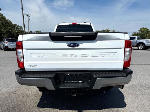 Used 2022 Ford F250 XL w/ Power Equipment Group image 5