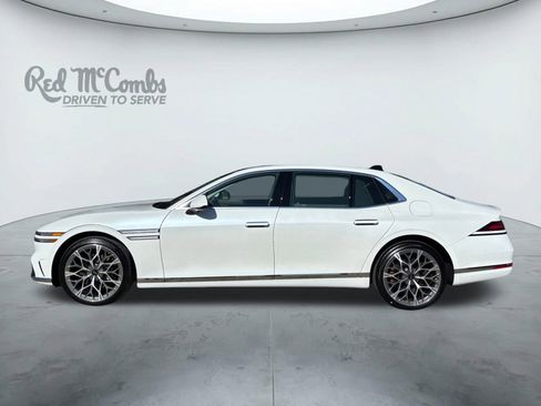 Used 2025 Genesis G90 3.5T image 2