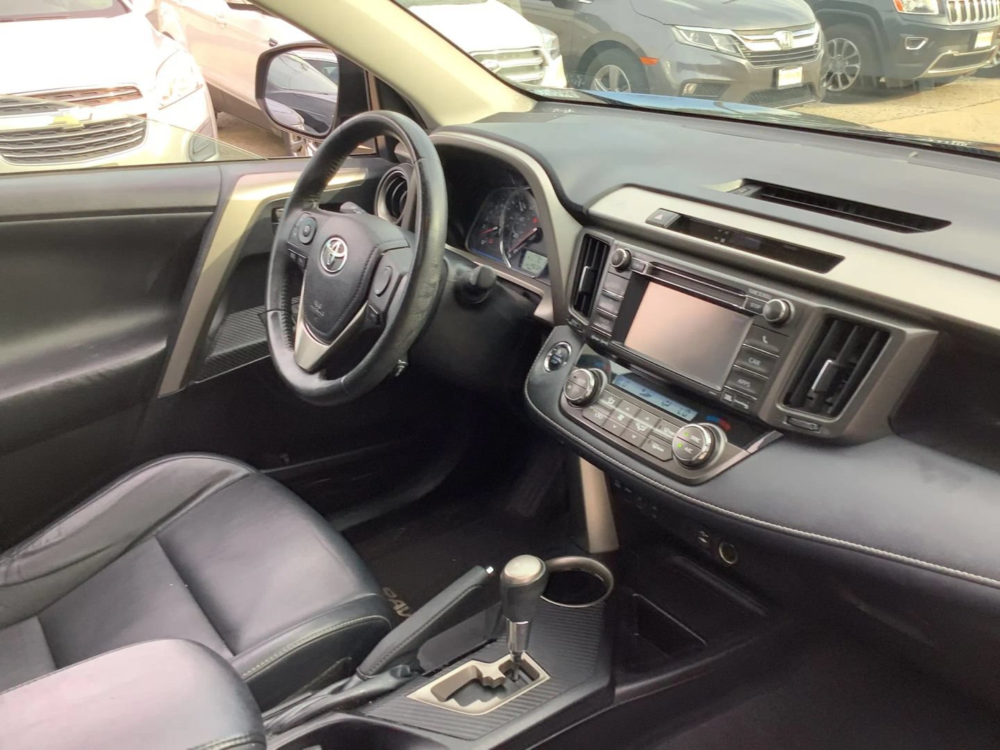 Used 2013 Toyota RAV4 Limited FWD image 12