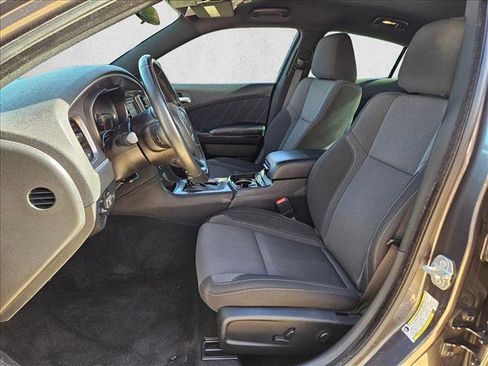 Used 2022 Dodge Charger SXT w/ Blacktop Package image 16