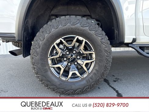 Used 2024 Chevrolet Colorado ZR2 w/ Technology Package image 48