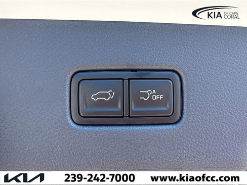 New 2026 Kia Carnival EX image 12