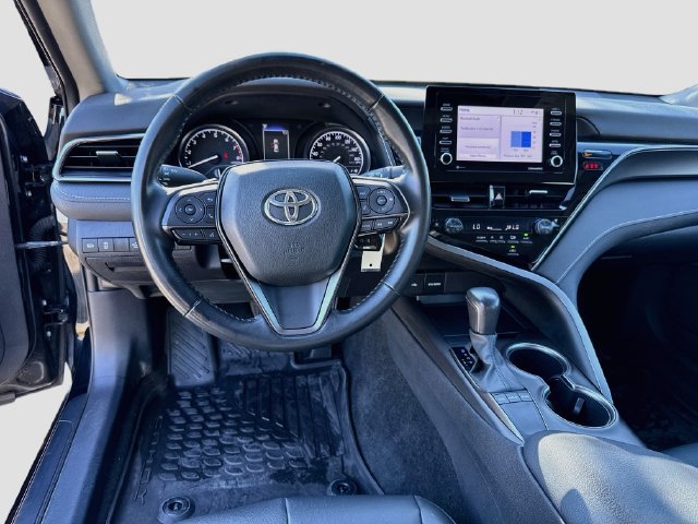 Used 2023 Toyota Camry SE FWD image 21