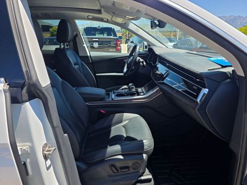 Used 2019 Audi Q8 Premium Plus AWD/4WD image 26