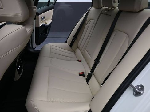 New 2025 BMW 330i xDrive Sedan w/ Convenience Package AWD/4WD image 16