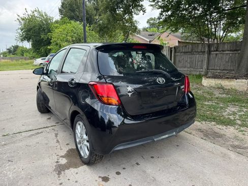 Used 2015 Toyota Yaris SE FWD image 7