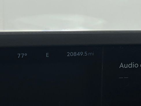 Used 2024 Lincoln Nautilus Premier w/ Jet Appearance Package image 18