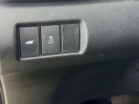 Used 2023 Honda Pilot Touring image 11