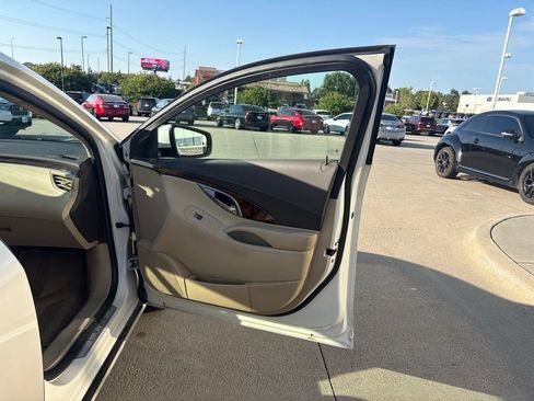 Used 2012 Buick LaCrosse Leather FWD image 22