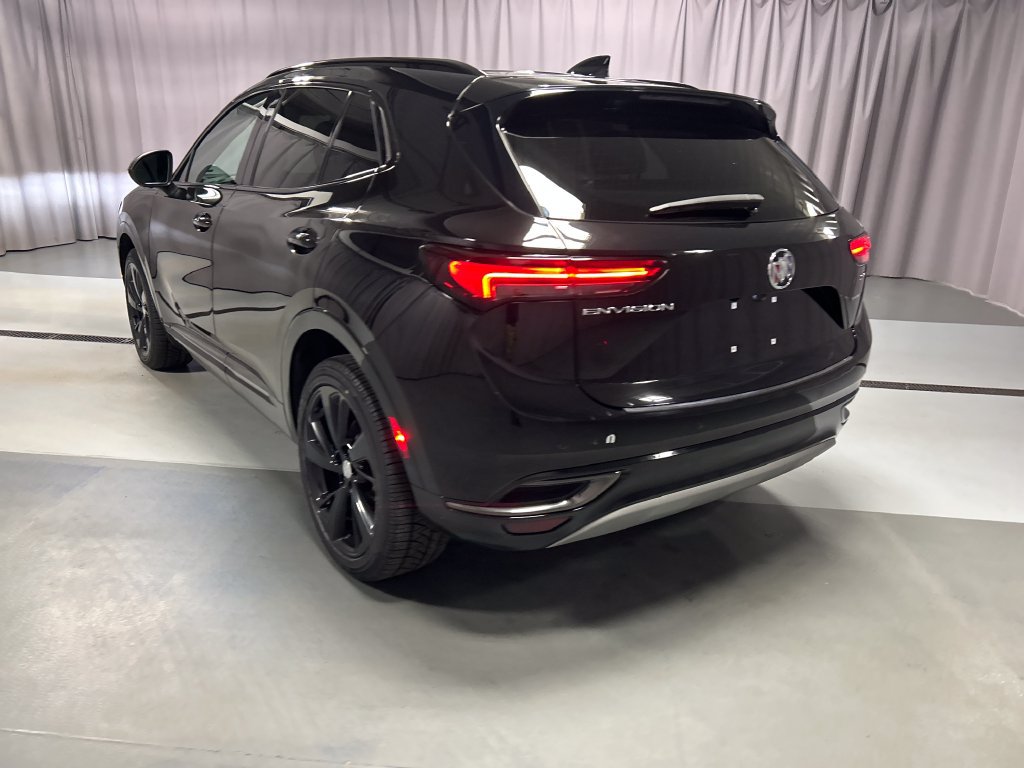 Used 2021 Buick Envision Essence w/ Technology Package I FWD image 5