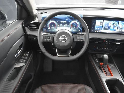 New 2026 Nissan Kicks SR w/ Illumination Package image 13