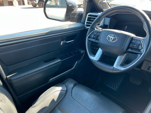 Used 2023 Toyota Tundra Platinum AWD/4WD image 12