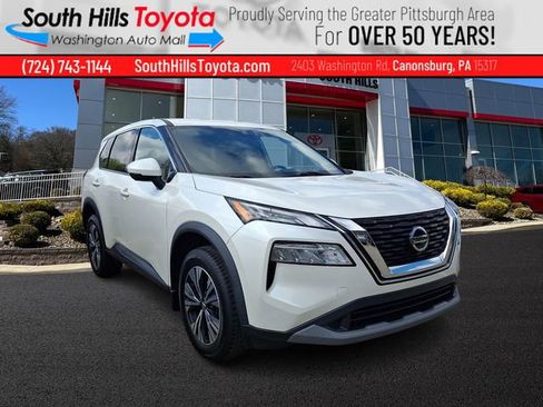 Used 2021 Nissan Rogue SV image 1