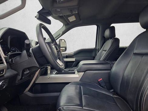 Used 2020 Ford F250 Lariat w/ Chrome Package image 14